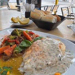 Pollo a las finas hierbas
